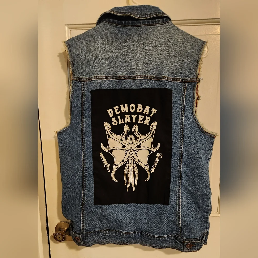 Sleeveless Blue Denim Vest with Patch Detail - Picture 2 of 6